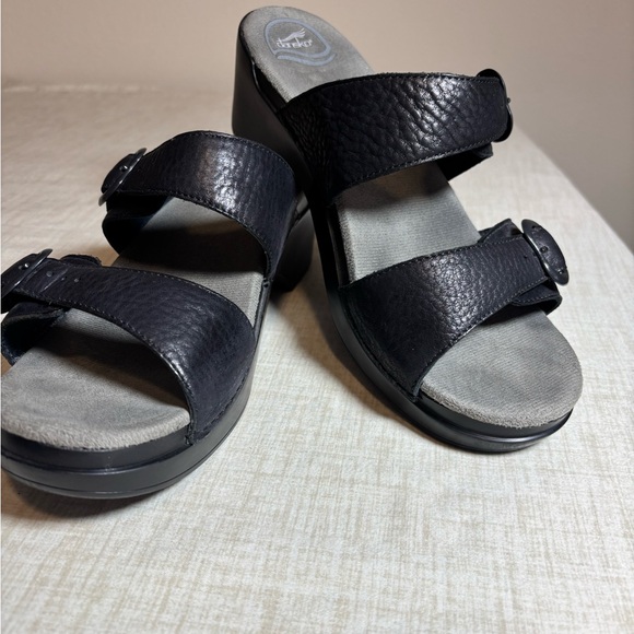 Dansko Shoes - Dansko Sophie Sandals 2 Straps Buckles 
Womens EU 41 Black upper